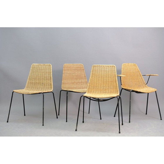 Image 1 of Ensemble de 4 chaises de salle à manger vintage en fer, maille en osier, Italie 1950