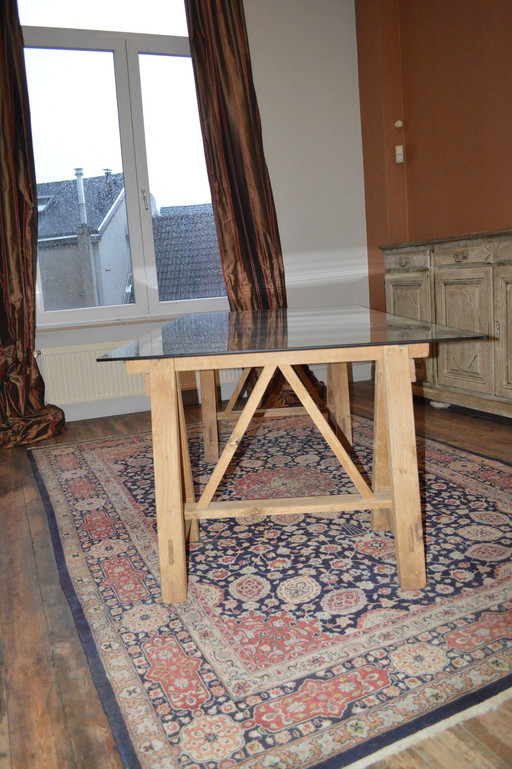 Table en verre avec arbres en bois de qualité