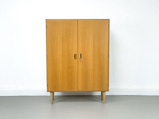 Image 1 of Cabinet Danois En Chêne Par Børge Mogensen Pour Søborg Møbelfabrik, 1960S