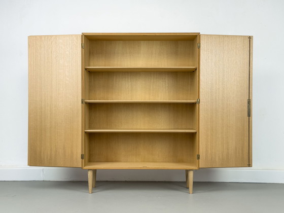 Image 1 of Cabinet Danois En Chêne Par Børge Mogensen Pour Søborg Møbelfabrik, 1960S