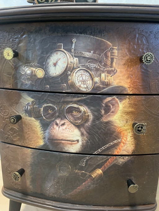 Armoire Steampunk avec 3 tiroirs