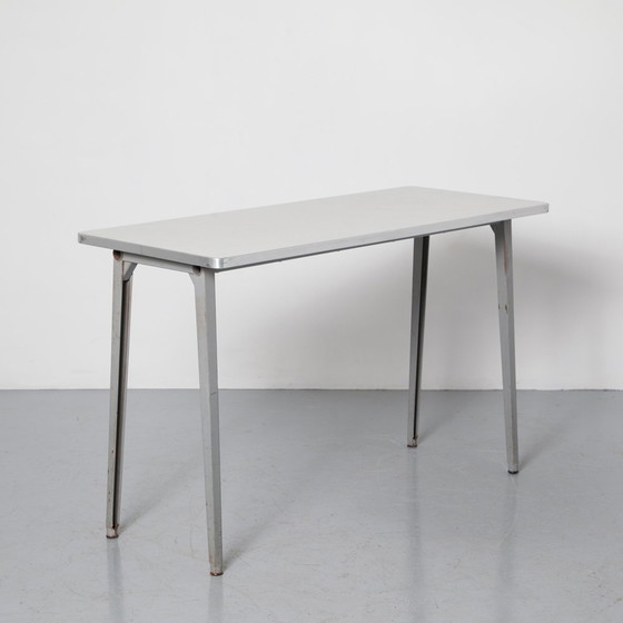 Image 1 of Table de Friso Kramer pour Ahrend De Cirkel