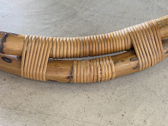 Image 1 of Table basse ronde en bambou avec plateau en verre fumé, 1970