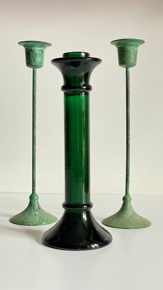 Image 1 of Bougeoirs En Verre Et Métal Vert