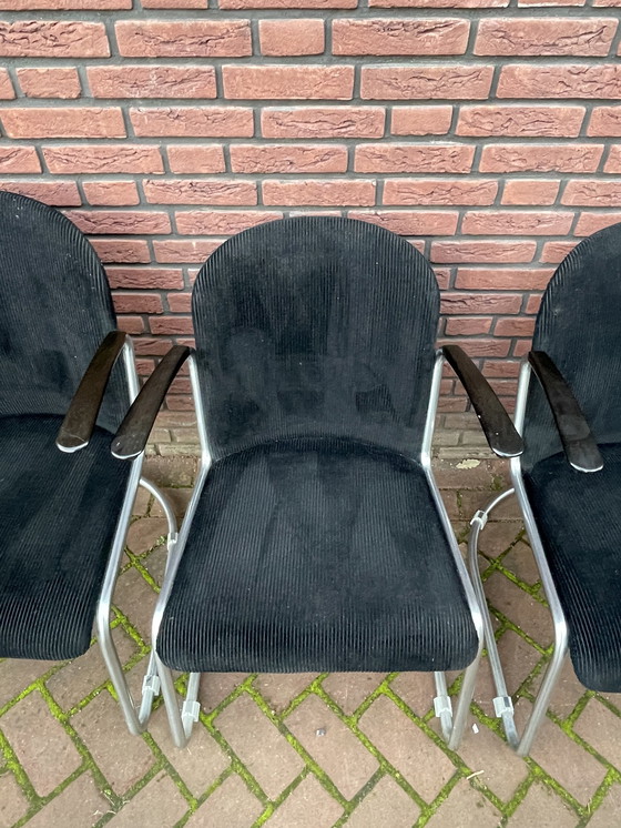 Image 1 of Quatre fauteuils / chaises originaux Gispen 413. 1960's Pays-Bas