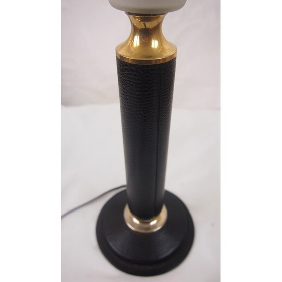 Image 1 of Lampe vintage en cuir LE TANNEUR opaline