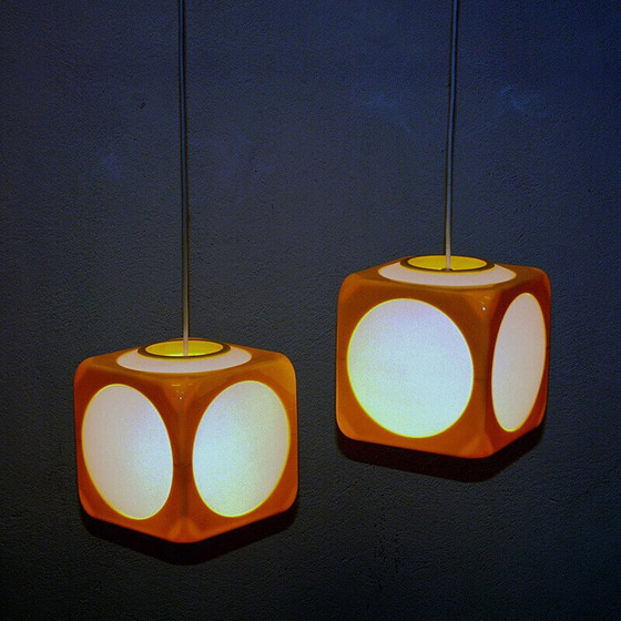 Image 1 of Paire de lampes suspendues en acrylique "Kuben" par Schöler pour Ikea, Suède 1970