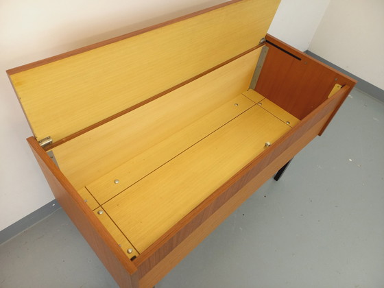 Image 1 of Meuble De Rangement / Coffre Sur Pieds Vintage En Teck Et Métal Noir Des Années 70