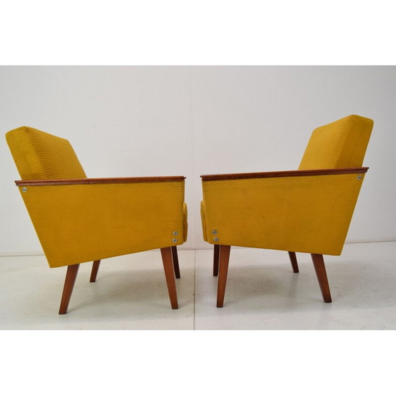 Image 1 of Paire de fauteuils vintage en tissu et bois, Tchécoslovaquie 1960