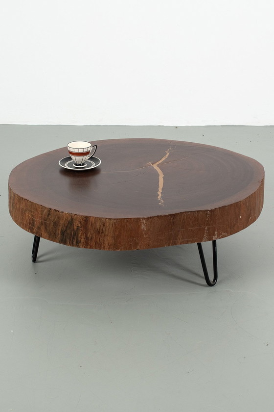 Image 1 of Table de coffre avec de nouveaux pieds