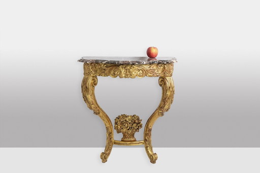 Console En Bois Doré Et Sculpté D’Époque Louis Xv. Circa 1880.