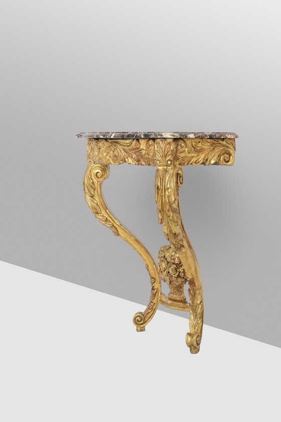 Image 1 of Console En Bois Doré Et Sculpté D’Époque Louis Xv. Circa 1880.