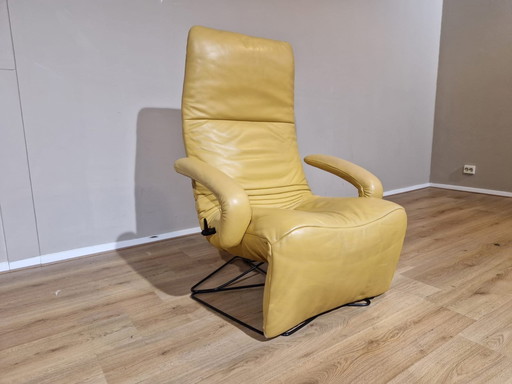 Fauteuil de relaxation réglable Jori Yoga Design en cuir jaune