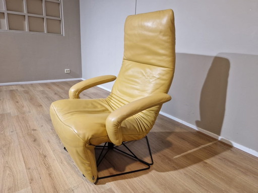 Fauteuil de relaxation réglable Jori Yoga Design en cuir jaune