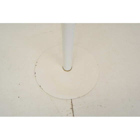 Image 1 of Lampadaire vintage en verre de lait, métal et laiton, Tchécoslovaquie, années 1970