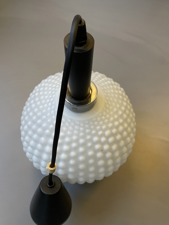 Image 1 of Lampe suspendue en opaline des années soixante-dix