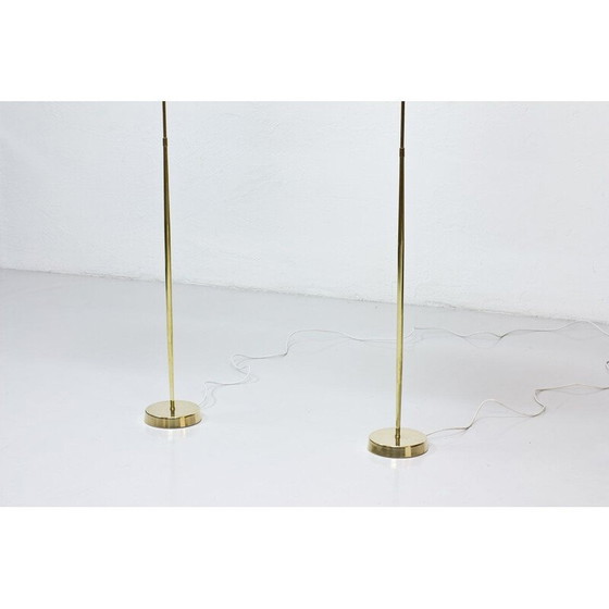 Image 1 of Paire de lampadaires en laiton suédois vintage par Asea, 1950
