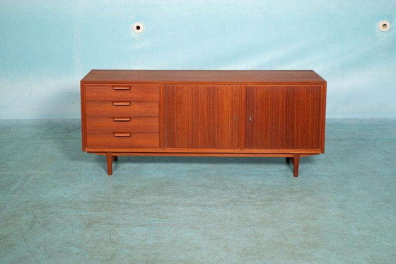 Image 1 of Buffet rénové au design vintage, buffet des années 60 en teck