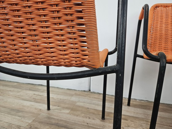 Image 1 of Chaises de bar des années 1960 en fer et plastique tissé orange