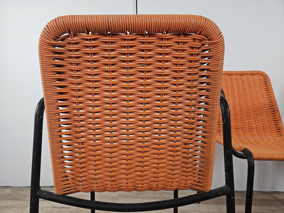 Image 1 of Chaises de bar des années 1960 en fer et plastique tissé orange