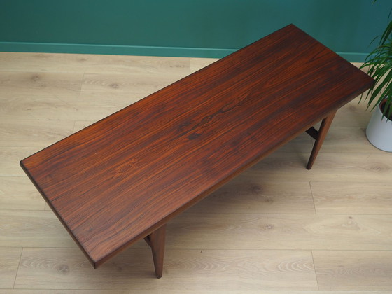 Image 1 of Table basse en bois de rose, Design danois, 1970S, Production : Gern Møbelfabrik