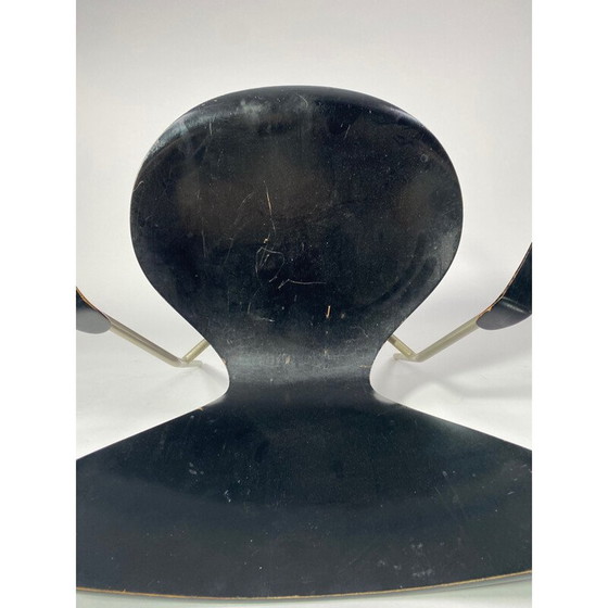 Image 1 of Chaise vintage avec accoudoirs Modèle 3270