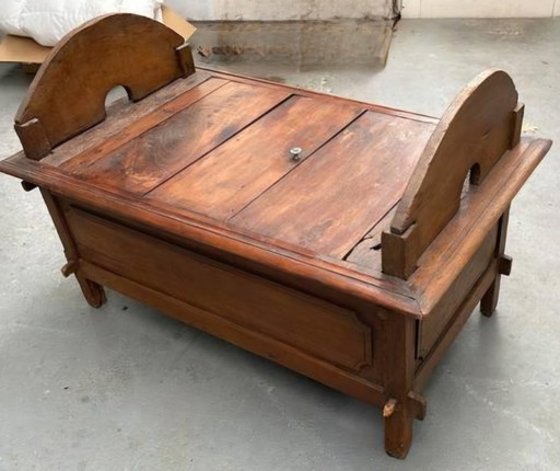 Banc indonésien ancien, "Jodang".