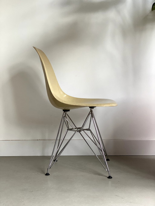 Chaise d'appoint Eames DSR