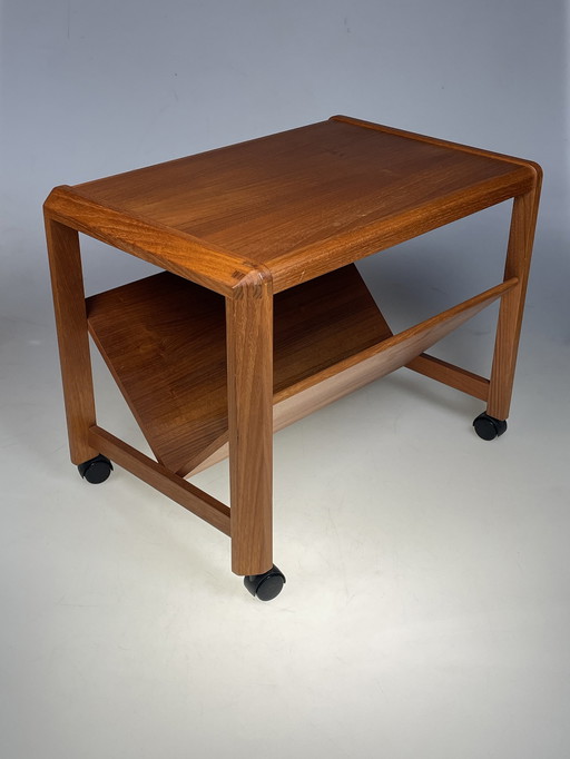 Table d'appoint/meuble de puériculture, Teck massif, Danemark 1960's