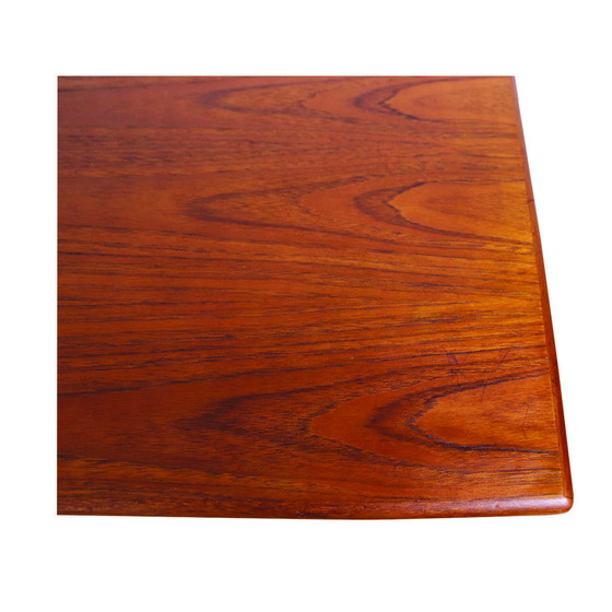 Image 1 of Table basse en teck à pied en V modèle 32 par E.W.Bach pour Møbelfabrikken Toften, Danemark, années 1960