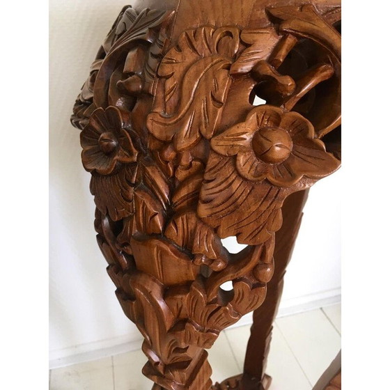 Image 1 of Ensemble de 2 tables d'appoint brunes sculptées à la main 1940