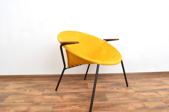 Image 1 of Chaise ballon Mid Century par Hans Olsen pour Lea Design, 1960S.