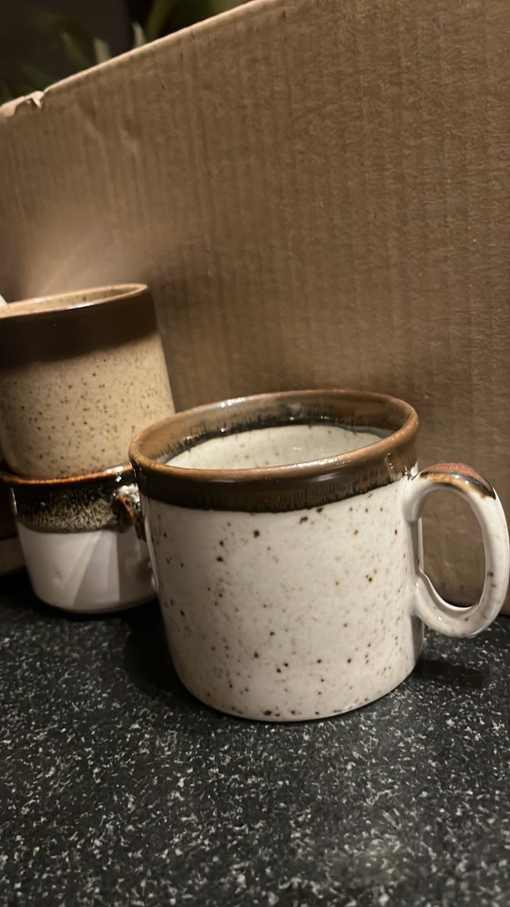 Image 1 of Tasses vintage des années 1970