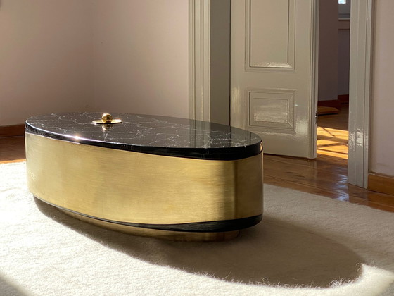 Image 1 of Table à miroir noir