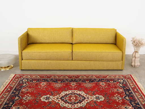 Canapé jaune, design scandinave, 00S