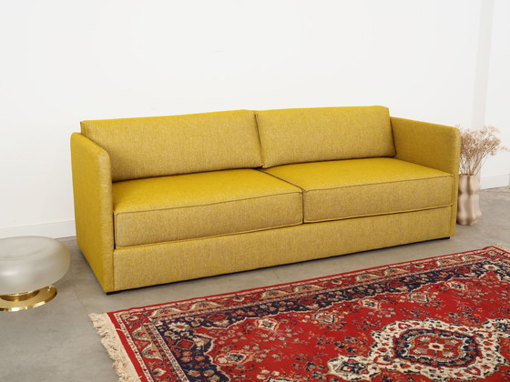 Image 1 of Canapé jaune, design scandinave, 00S