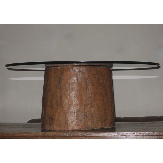 Image 1 of Table basse Boho avec plateau en verre circulaire, ancienne souche d'arbre sculptée