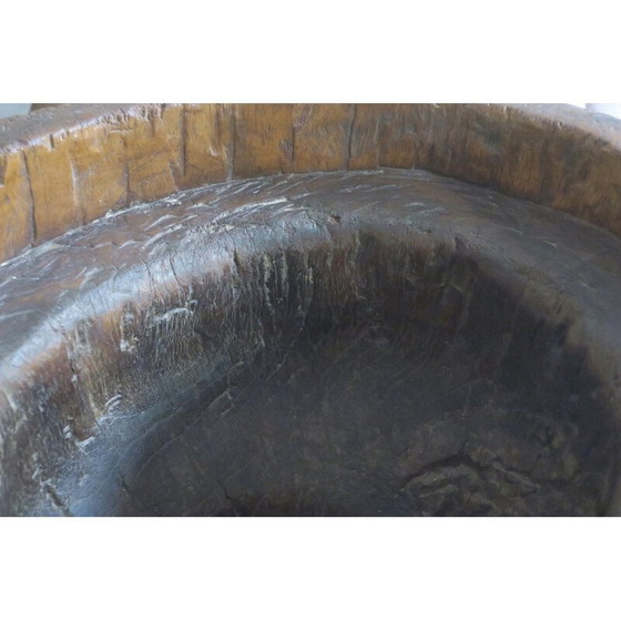 Image 1 of Table basse Boho avec plateau en verre circulaire, ancienne souche d'arbre sculptée