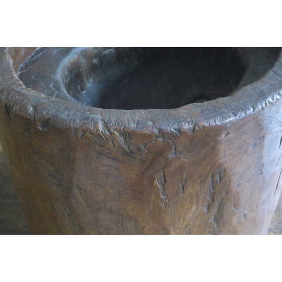Image 1 of Table basse Boho avec plateau en verre circulaire, ancienne souche d'arbre sculptée
