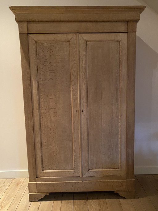 Armoire en chêne français Louis Philippe