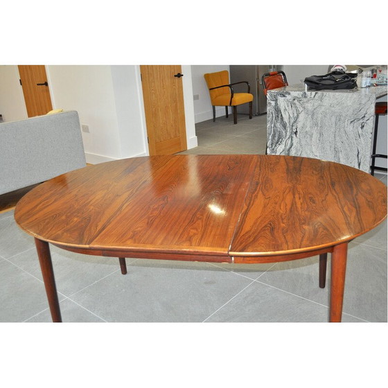 Image 1 of Mid Century Table à manger en bois de rose danoise