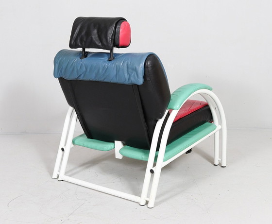 Image 1 of Lounge Chair/fauteuil postmoderne avec ottomane dans le style de Memphis Milano, Italie, années 1980