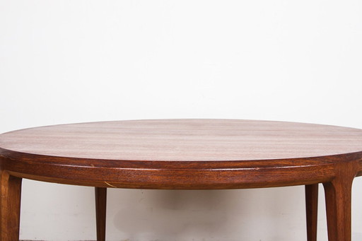 Grande Table Basse Danoise Ronde En Teck Modèle 283 Par Johannes Andersen Pour Cfc Silkeborg 1960.