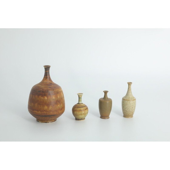Image 1 of Ensemble de 4 vases de collection en grès brun vintage par Gunnar Borg pour Höganäs Ceramics, Suède 1960