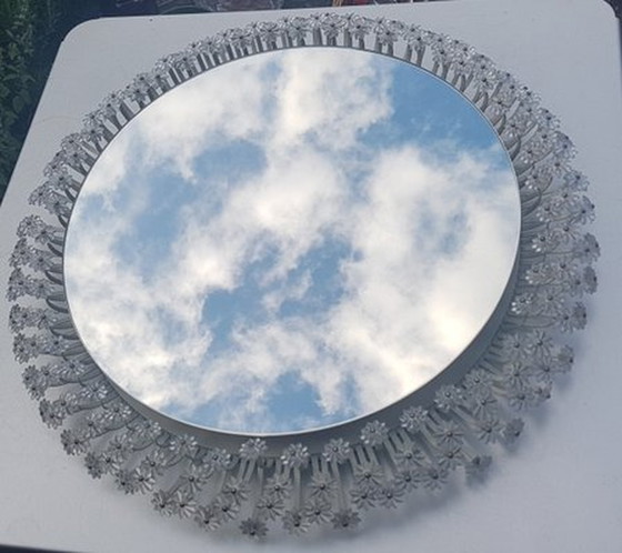 Image 1 of Miroir lumineux vintage avec cadre fleuri attribué à Stejnar, 1960S