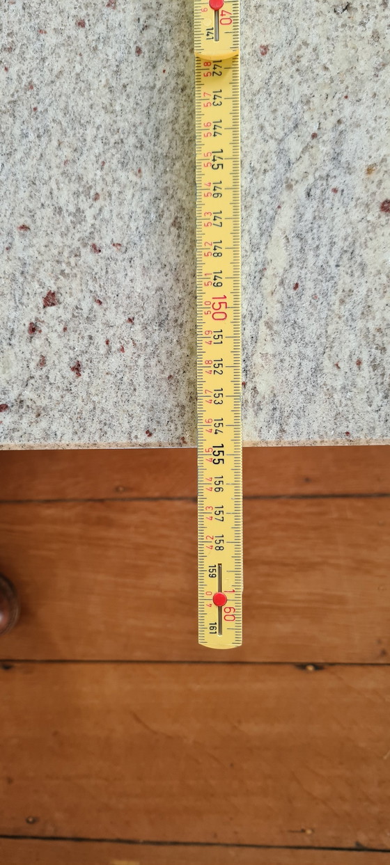 Image 1 of Table basse en granit Kashmir White