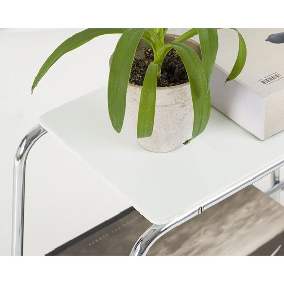 Image 1 of Table d'appoint vintage Bauhaus chromée avec verre opaxite blanc 1930s