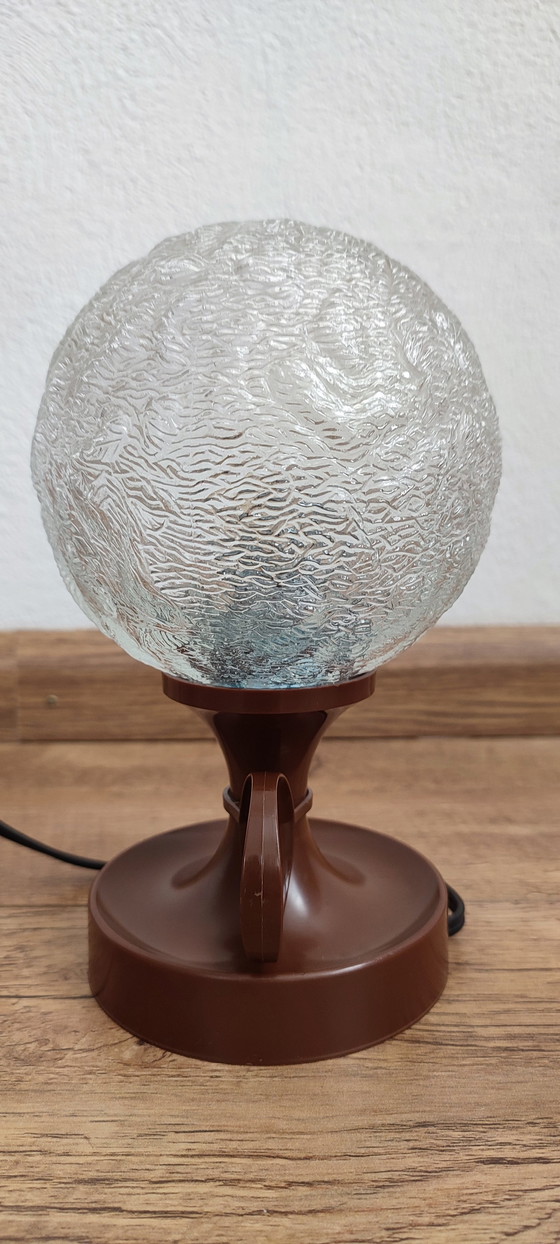 Image 1 of Lampe de table de l'ère spatiale verre dépoli sphérique