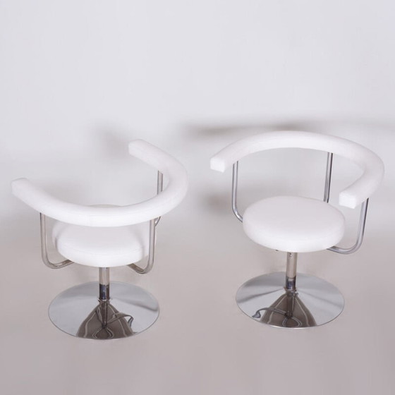 Image 1 of Paire de fauteuils pivotants en cuir blanc et acier, années 1940