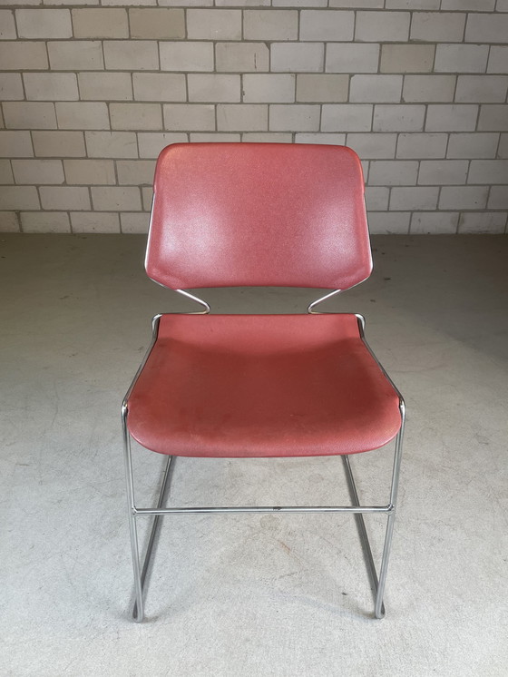 Image 1 of 12X Matrix Krueger Chair